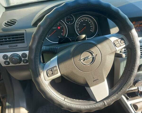 Чорний Опель Астра, об'ємом двигуна 1.4 л та пробігом 310 тис. км за 5700 $, фото 22 на Automoto.ua