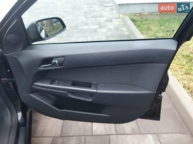 Чорний Опель Астра, об'ємом двигуна 1.4 л та пробігом 202 тис. км за 5250 $, фото 17 на Automoto.ua