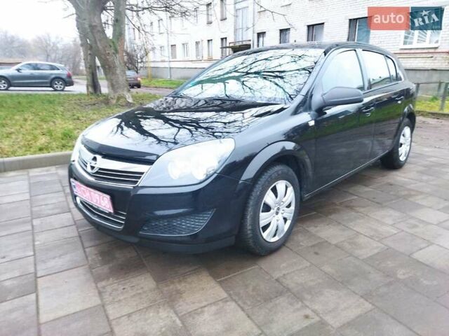 Чорний Опель Астра, об'ємом двигуна 1.4 л та пробігом 202 тис. км за 5250 $, фото 2 на Automoto.ua