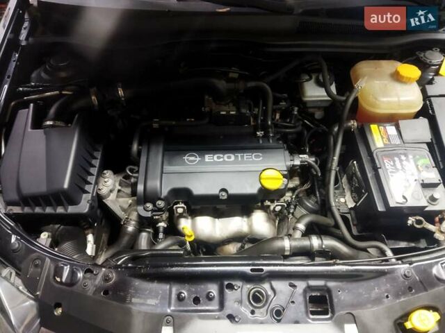 Чорний Опель Астра, об'ємом двигуна 1.4 л та пробігом 202 тис. км за 5250 $, фото 22 на Automoto.ua