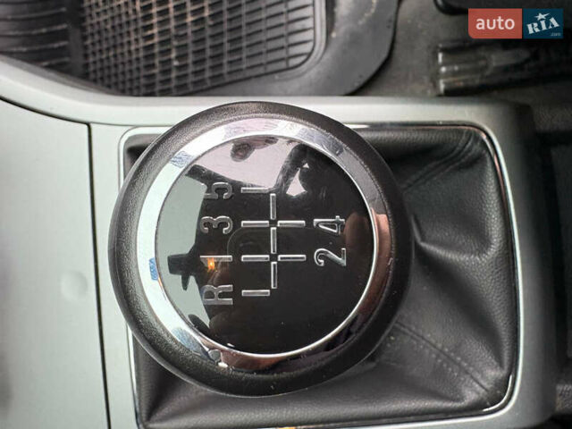 Черный Опель Астра, объемом двигателя 1.6 л и пробегом 245 тыс. км за 5650 $, фото 12 на Automoto.ua