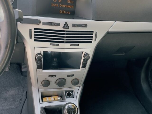 Опель Астра 2009 в Ровно на Automoto.ua Черный Опель Астра, объемом двигателя 1.6 л и пробегом 208 тыс. км за 5800 $, фото 15 на Automoto.ua