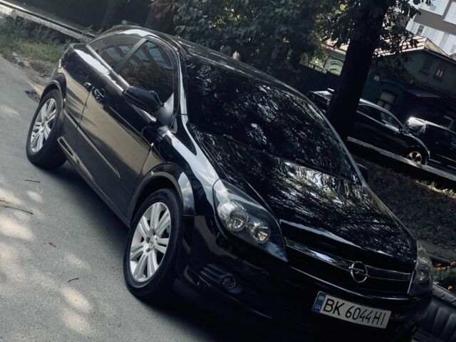 Опель Астра 2009 в Ровно на Automoto.ua Черный Опель Астра, объемом двигателя 1.6 л и пробегом 208 тыс. км за 5800 $, фото 3 на Automoto.ua