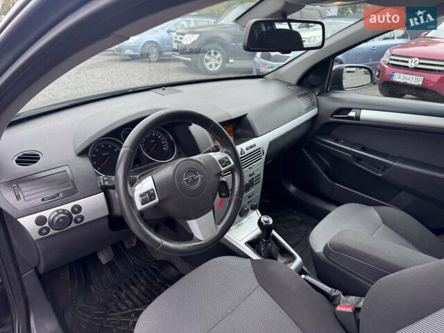 Опель Астра 2009 в Звенигородка на Automoto.ua Черный Опель Астра, объемом двигателя 1.6 л и пробегом 250 тыс. км за 5550 $, фото 28 на Automoto.ua