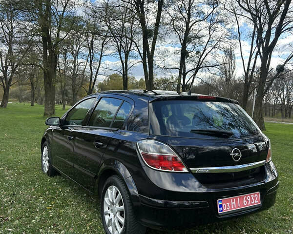 Черный Опель Астра, объемом двигателя 1.6 л и пробегом 233 тыс. км за 5900 $, фото 14 на Automoto.ua