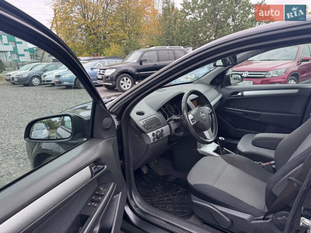 Опель Астра 2009 в Звенигородка на Automoto.ua Черный Опель Астра, объемом двигателя 1.6 л и пробегом 250 тыс. км за 5550 $, фото 30 на Automoto.ua
