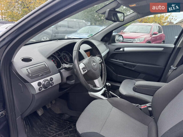 Опель Астра 2009 в Звенигородка на Automoto.ua Черный Опель Астра, объемом двигателя 1.6 л и пробегом 250 тыс. км за 5550 $, фото 29 на Automoto.ua