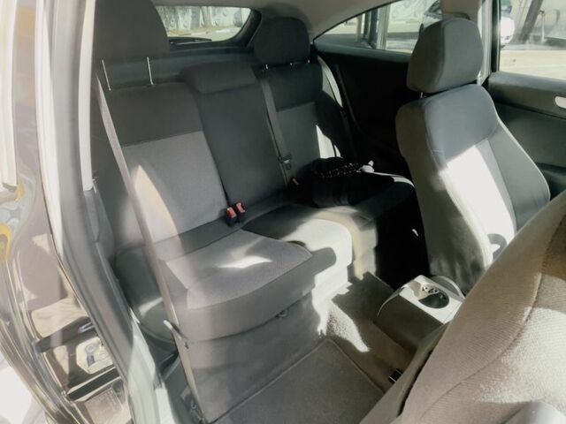 Опель Астра 2009 в Ровно на Automoto.ua Черный Опель Астра, объемом двигателя 1.6 л и пробегом 208 тыс. км за 5800 $, фото 23 на Automoto.ua