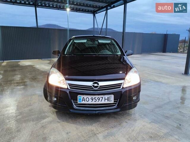 Чорний Опель Астра, об'ємом двигуна 1.6 л та пробігом 253 тис. км за 5900 $, фото 7 на Automoto.ua