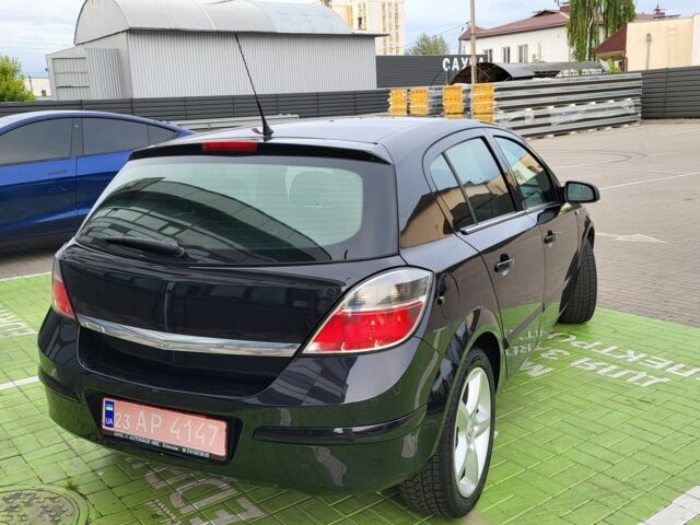 Черный Опель Астра, объемом двигателя 1.6 л и пробегом 185 тыс. км за 5850 $, фото 4 на Automoto.ua
