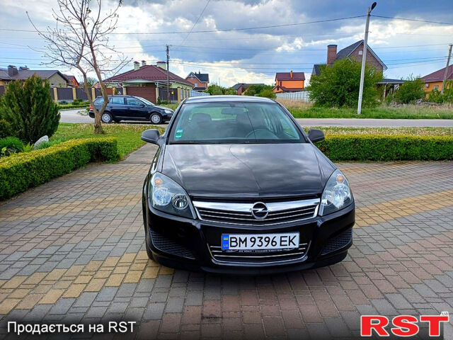 Черный Опель Астра, объемом двигателя 1.4 л и пробегом 211 тыс. км за 6000 $, фото 5 на Automoto.ua