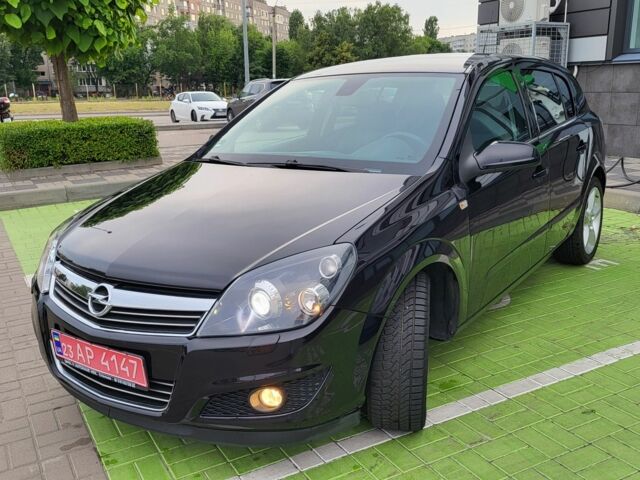 Черный Опель Астра, объемом двигателя 1.6 л и пробегом 185 тыс. км за 5850 $, фото 11 на Automoto.ua