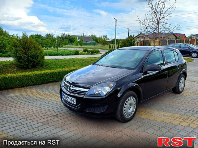 Черный Опель Астра, объемом двигателя 1.4 л и пробегом 211 тыс. км за 6000 $, фото 6 на Automoto.ua