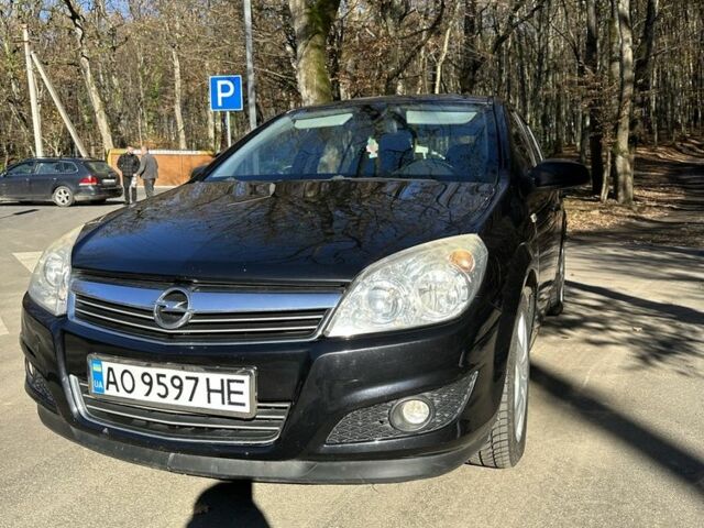 Черный Опель Астра, объемом двигателя 1.6 л и пробегом 250 тыс. км за 5900 $, фото 6 на Automoto.ua