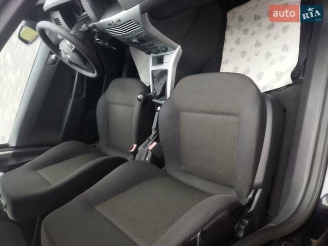 Чорний Опель Астра, об'ємом двигуна 1.4 л та пробігом 202 тис. км за 5250 $, фото 16 на Automoto.ua