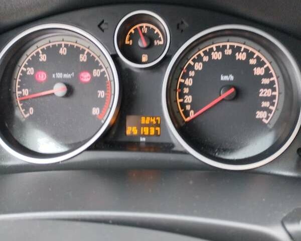 Черный Опель Астра, объемом двигателя 1.36 л и пробегом 252 тыс. км за 5300 $, фото 1 на Automoto.ua