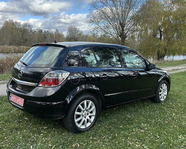 Черный Опель Астра, объемом двигателя 1.6 л и пробегом 233 тыс. км за 5900 $, фото 16 на Automoto.ua