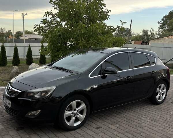 Черный Опель Астра, объемом двигателя 1.69 л и пробегом 235 тыс. км за 6500 $, фото 2 на Automoto.ua