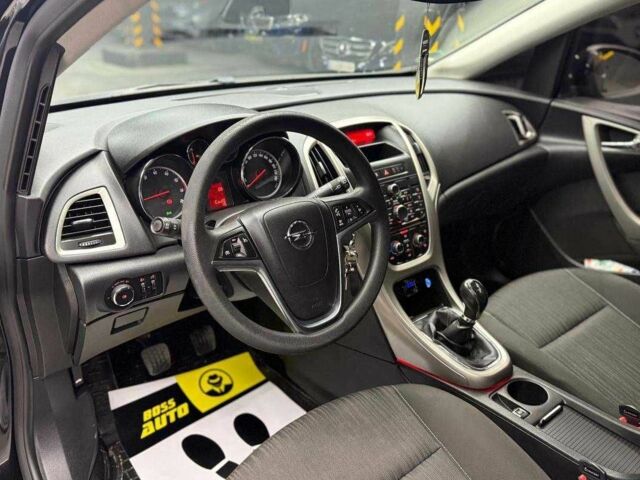Черный Опель Астра, объемом двигателя 1.6 л и пробегом 180 тыс. км за 7700 $, фото 8 на Automoto.ua