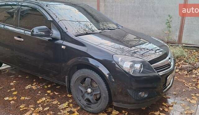 Чорний Опель Астра, об'ємом двигуна 1.4 л та пробігом 173 тис. км за 5500 $, фото 17 на Automoto.ua