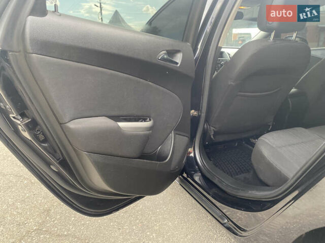 Опель Астра 2010 у Коропе на Automoto.ua Чорний Опель Астра, об'ємом двигуна 1.36 л та пробігом 220 тис. км за 6200 $, фото 18 на Automoto.ua