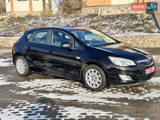 Чорний Опель Астра, об'ємом двигуна 1.6 л та пробігом 143 тис. км за 7400 $, фото 1 на Automoto.ua