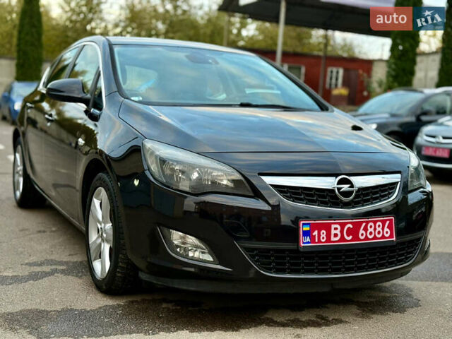 Опель Астра 2010 в Ровно на Automoto.ua Черный Опель Астра, объемом двигателя 1.4 л и пробегом 147 тыс. км за 6499 $, фото 2 на Automoto.ua