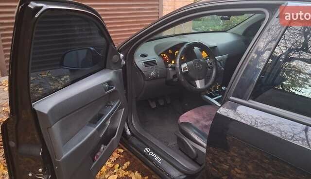 Чорний Опель Астра, об'ємом двигуна 1.4 л та пробігом 173 тис. км за 5500 $, фото 10 на Automoto.ua