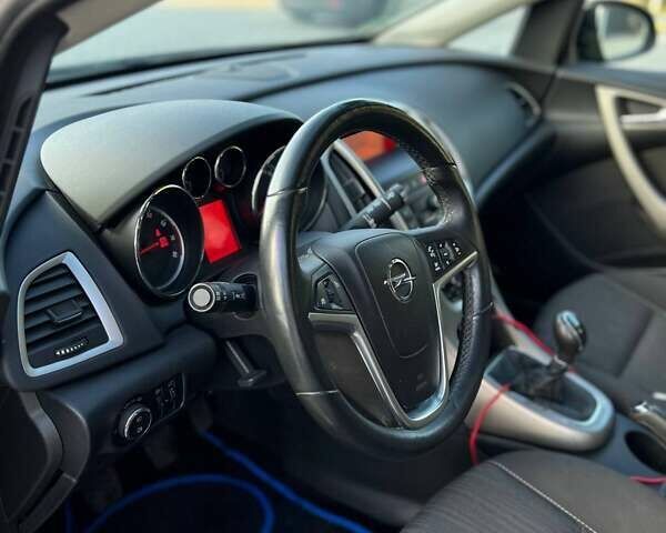 Чорний Опель Астра, об'ємом двигуна 1.6 л та пробігом 142 тис. км за 6000 $, фото 15 на Automoto.ua