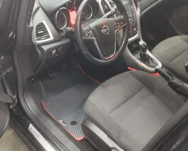 Чорний Опель Астра, об'ємом двигуна 1.3 л та пробігом 258 тис. км за 5300 $, фото 4 на Automoto.ua