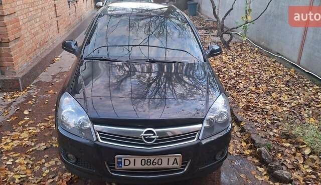 Чорний Опель Астра, об'ємом двигуна 1.4 л та пробігом 173 тис. км за 5500 $, фото 5 на Automoto.ua