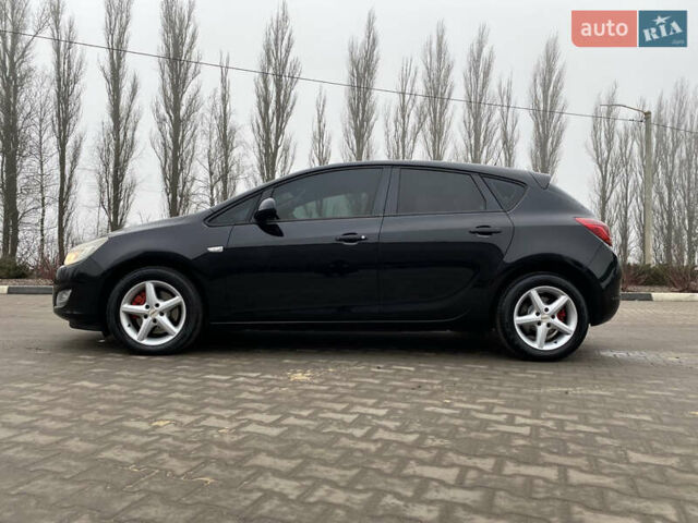 Чорний Опель Астра, об'ємом двигуна 1.69 л та пробігом 239 тис. км за 5777 $, фото 3 на Automoto.ua