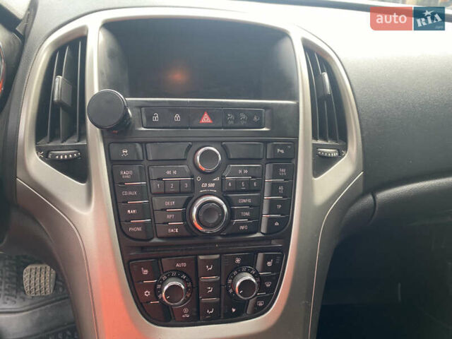 Опель Астра 2010 у Коропе на Automoto.ua Чорний Опель Астра, об'ємом двигуна 1.36 л та пробігом 220 тис. км за 6200 $, фото 16 на Automoto.ua