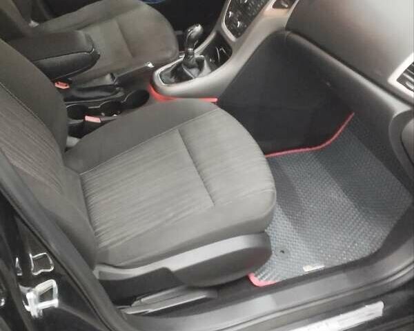 Чорний Опель Астра, об'ємом двигуна 1.3 л та пробігом 258 тис. км за 5300 $, фото 11 на Automoto.ua