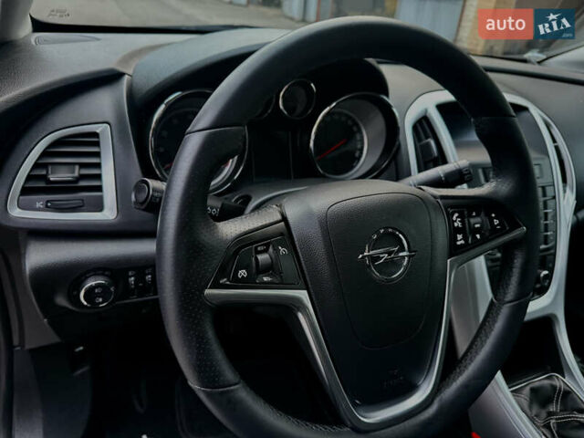 Опель Астра 2010 в Ровно на Automoto.ua Черный Опель Астра, объемом двигателя 1.4 л и пробегом 147 тыс. км за 6499 $, фото 15 на Automoto.ua