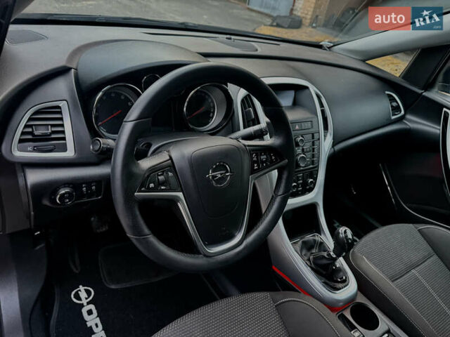 Опель Астра 2010 в Ровно на Automoto.ua Черный Опель Астра, объемом двигателя 1.4 л и пробегом 147 тыс. км за 6499 $, фото 14 на Automoto.ua