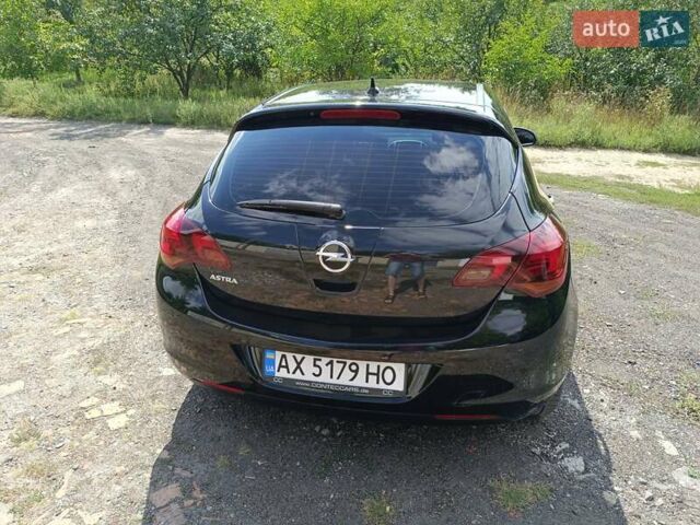 Черный Опель Астра, объемом двигателя 1.6 л и пробегом 113 тыс. км за 8200 $, фото 5 на Automoto.ua
