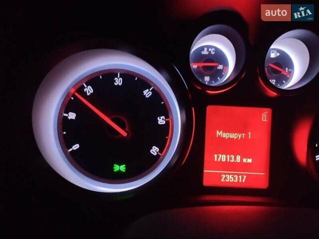 Черный Опель Астра, объемом двигателя 1.69 л и пробегом 235 тыс. км за 6500 $, фото 8 на Automoto.ua