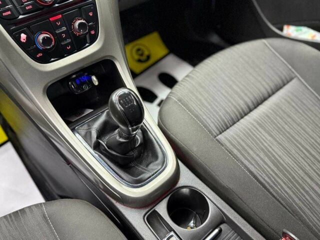 Черный Опель Астра, объемом двигателя 1.6 л и пробегом 180 тыс. км за 7700 $, фото 14 на Automoto.ua