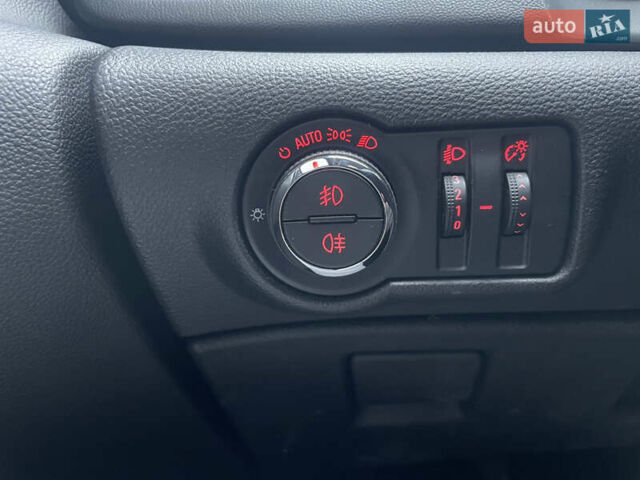 Черный Опель Астра, объемом двигателя 1.6 л и пробегом 230 тыс. км за 6700 $, фото 3 на Automoto.ua