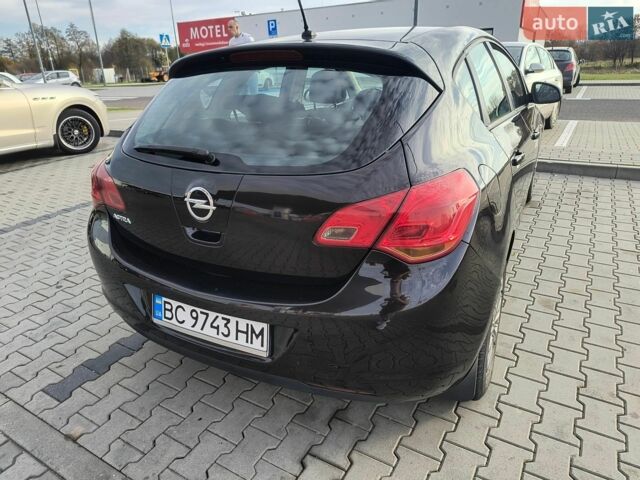 Черный Опель Астра, объемом двигателя 1.3 л и пробегом 195 тыс. км за 6300 $, фото 6 на Automoto.ua