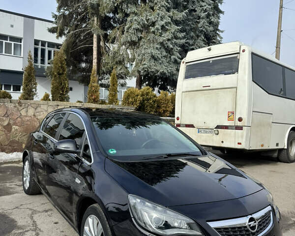 Черный Опель Астра, объемом двигателя 1.6 л и пробегом 161 тыс. км за 7699 $, фото 2 на Automoto.ua