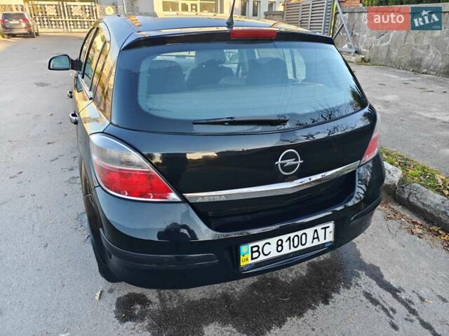 Чорний Опель Астра, об'ємом двигуна 1.36 л та пробігом 261 тис. км за 6900 $, фото 3 на Automoto.ua