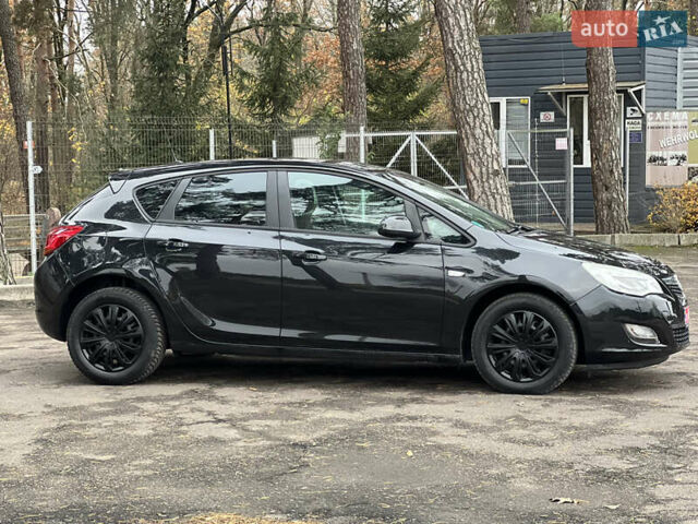 Черный Опель Астра, объемом двигателя 1.6 л и пробегом 174 тыс. км за 7500 $, фото 9 на Automoto.ua