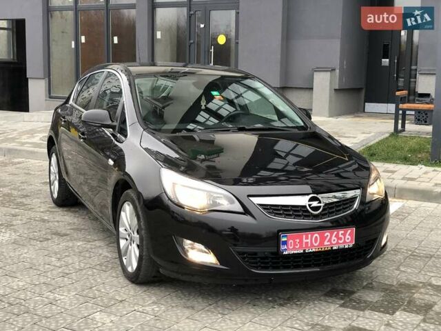 Черный Опель Астра, объемом двигателя 1.6 л и пробегом 138 тыс. км за 8990 $, фото 1 на Automoto.ua