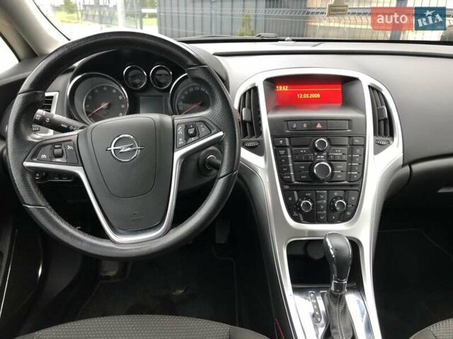 Черный Опель Астра, объемом двигателя 1.6 л и пробегом 138 тыс. км за 8990 $, фото 33 на Automoto.ua