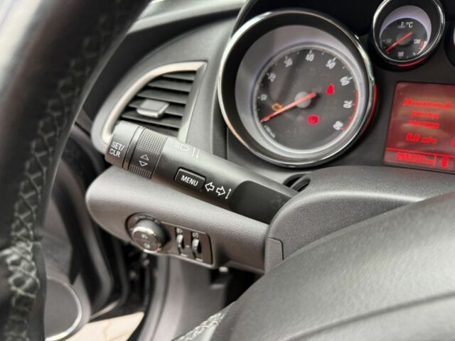 Черный Опель Астра, объемом двигателя 1.4 л и пробегом 255 тыс. км за 5700 $, фото 5 на Automoto.ua