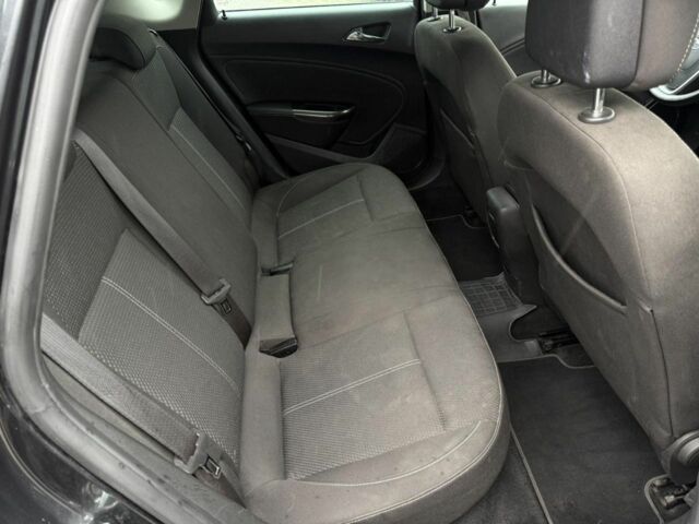 Черный Опель Астра, объемом двигателя 1.4 л и пробегом 255 тыс. км за 5700 $, фото 9 на Automoto.ua