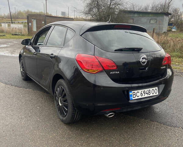 Черный Опель Астра, объемом двигателя 1.4 л и пробегом 155 тыс. км за 6499 $, фото 6 на Automoto.ua