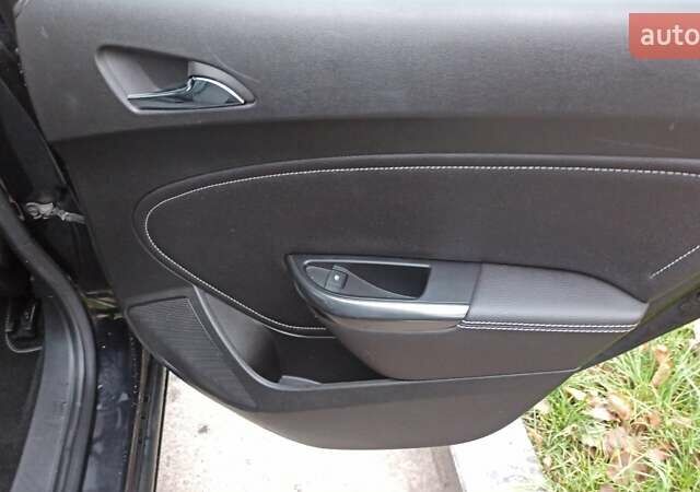 Черный Опель Астра, объемом двигателя 1.4 л и пробегом 157 тыс. км за 7200 $, фото 28 на Automoto.ua